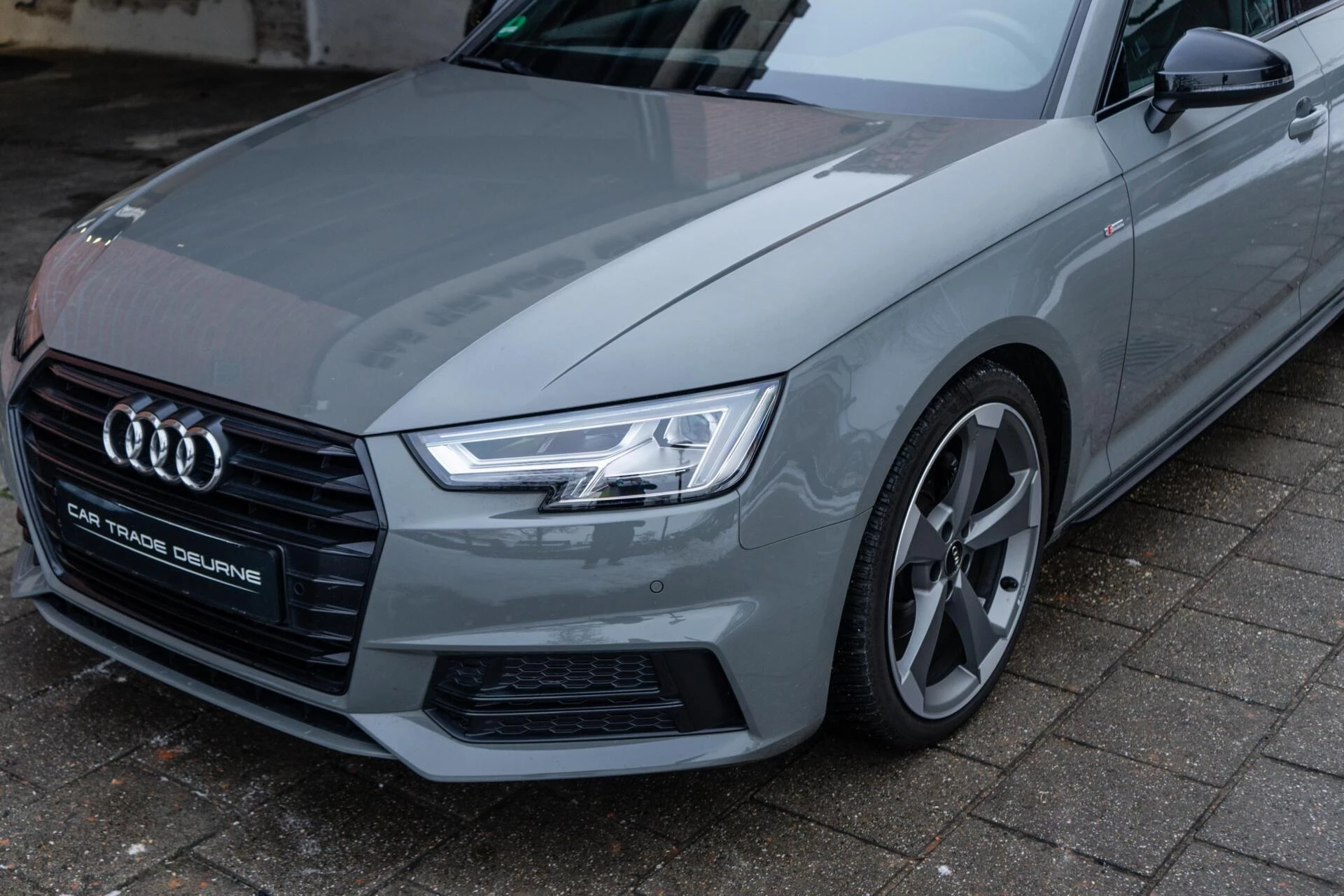 Hoofdafbeelding Audi A4