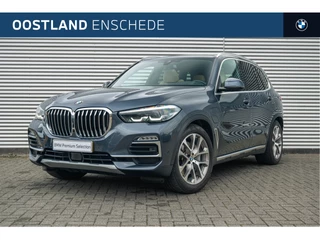Hoofdafbeelding BMW X5 BMW X5 xDrive45e xLine Automaat / Panoramadak / Adaptief onderstel / Active Steering / Comfort Access / LED / BMW Live Cockpit Professional