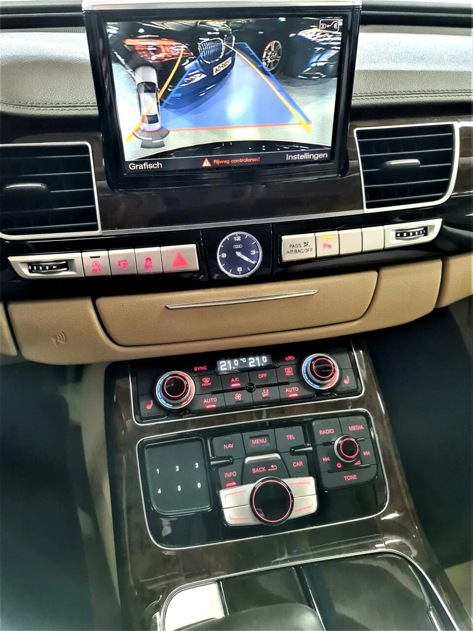 Hoofdafbeelding Audi A8