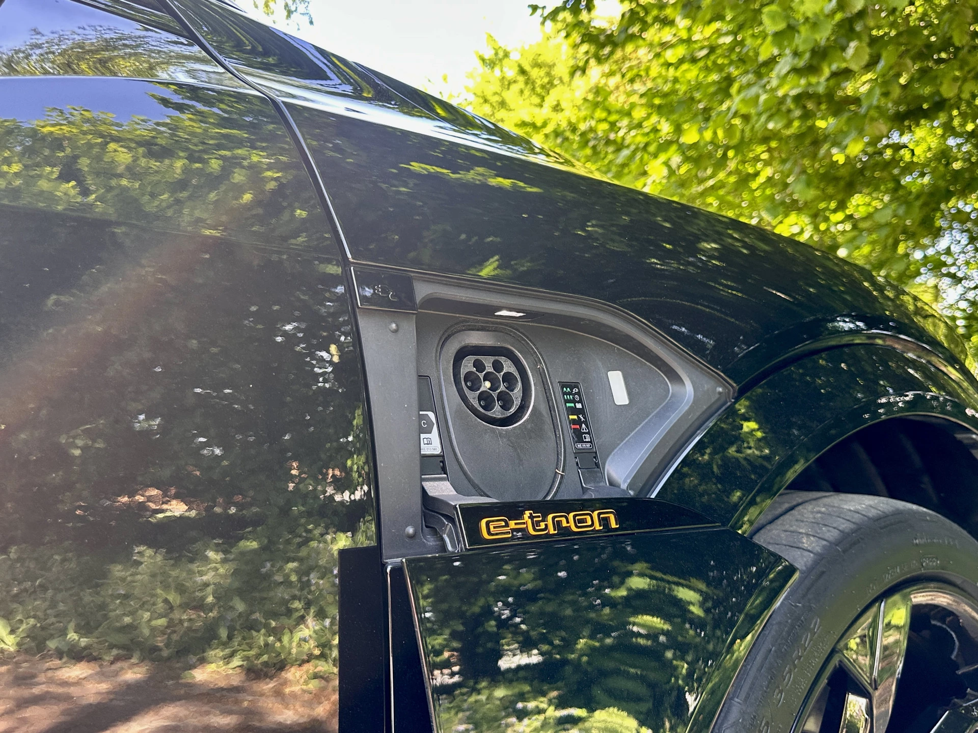 Hoofdafbeelding Audi e-tron