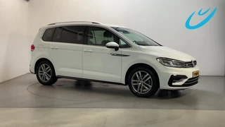 Volkswagen Touran 1.5 TSI 150pk DSG Highline R-Line 7p LED Camera Virtual Cockpit Stoelverwarming