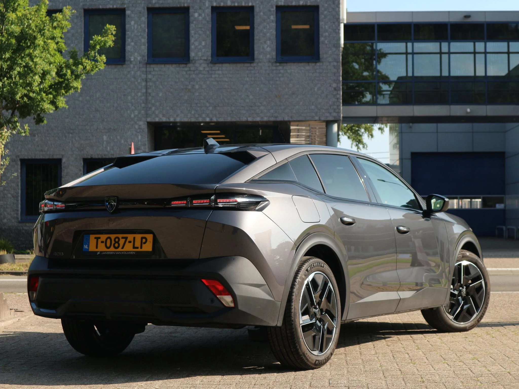 Hoofdafbeelding Peugeot 408