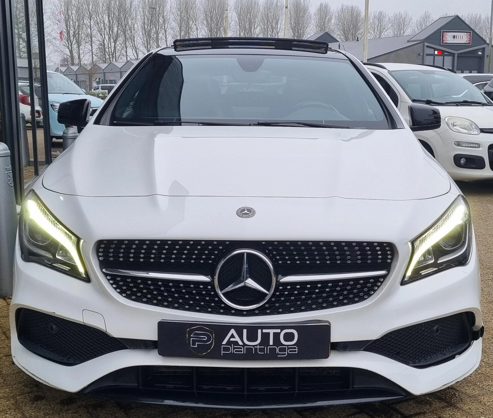 Hoofdafbeelding Mercedes-Benz CLA