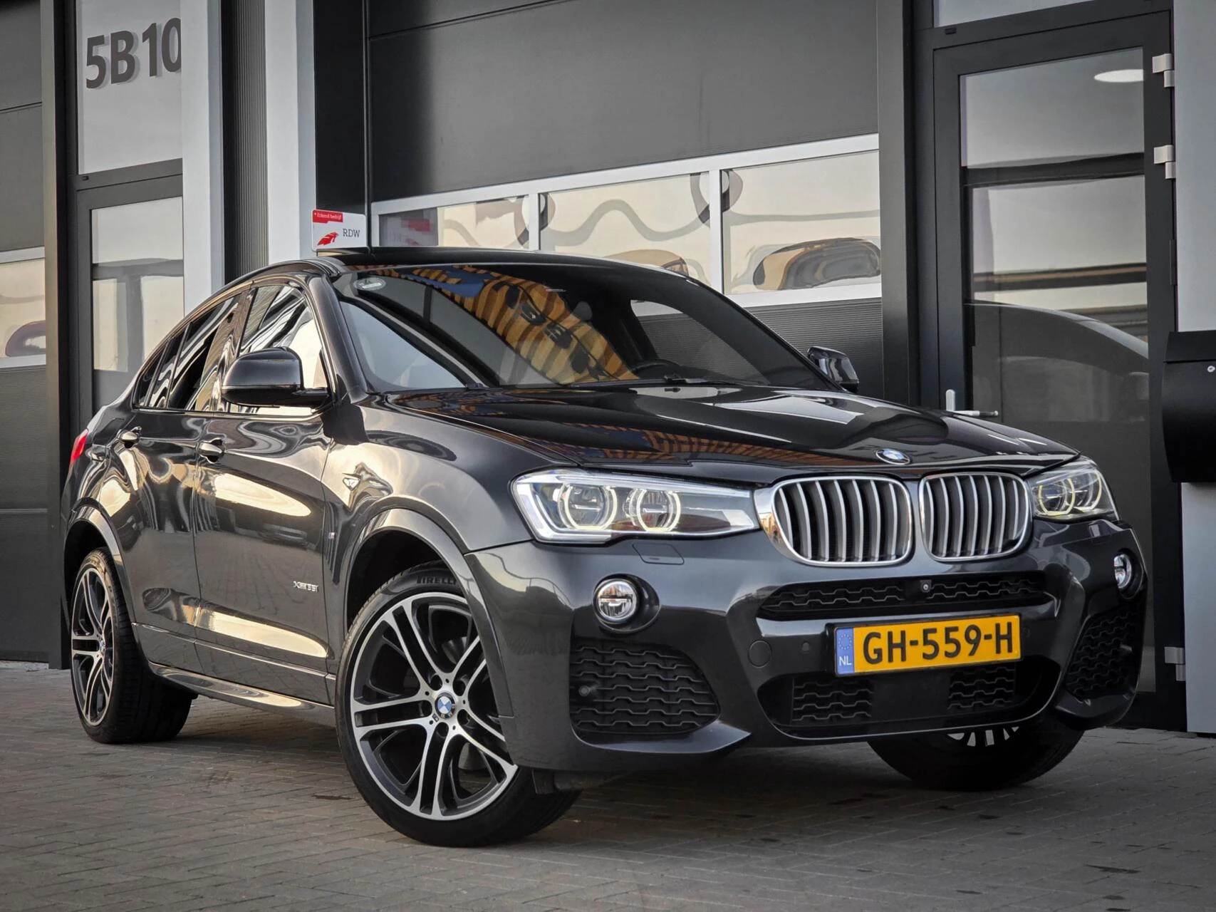 Hoofdafbeelding BMW X4