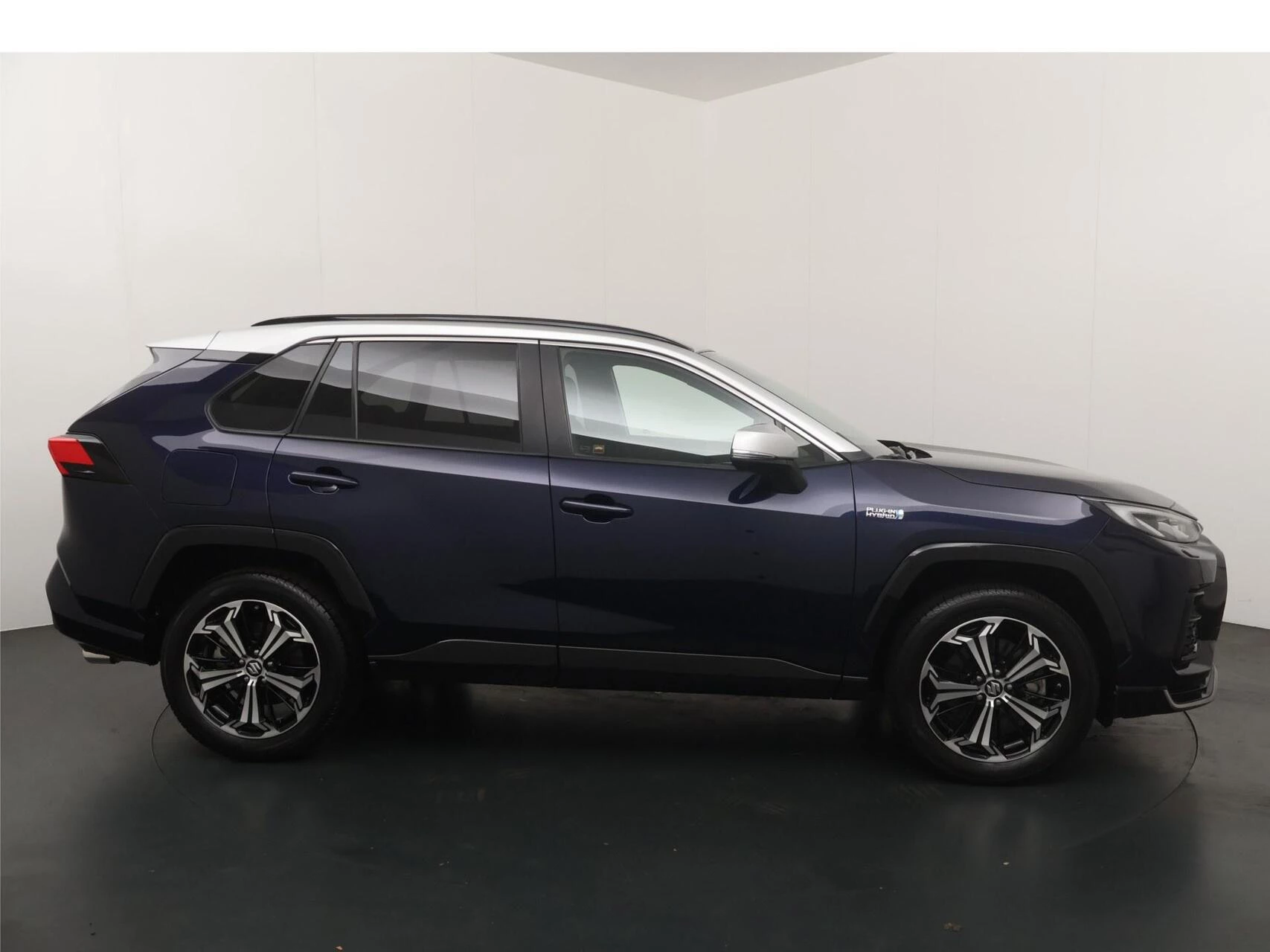 Hoofdafbeelding Suzuki Across