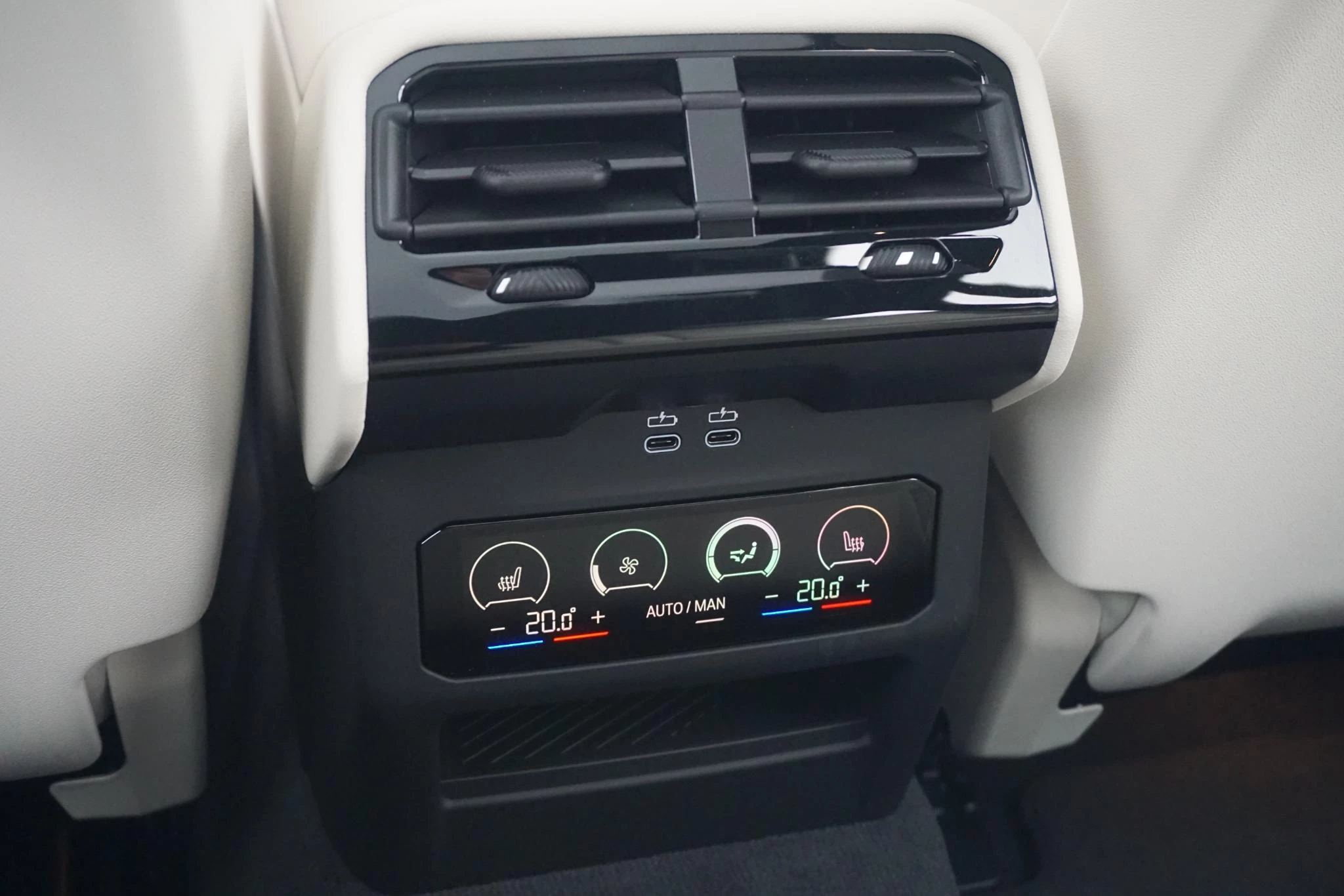 Hoofdafbeelding BMW i5