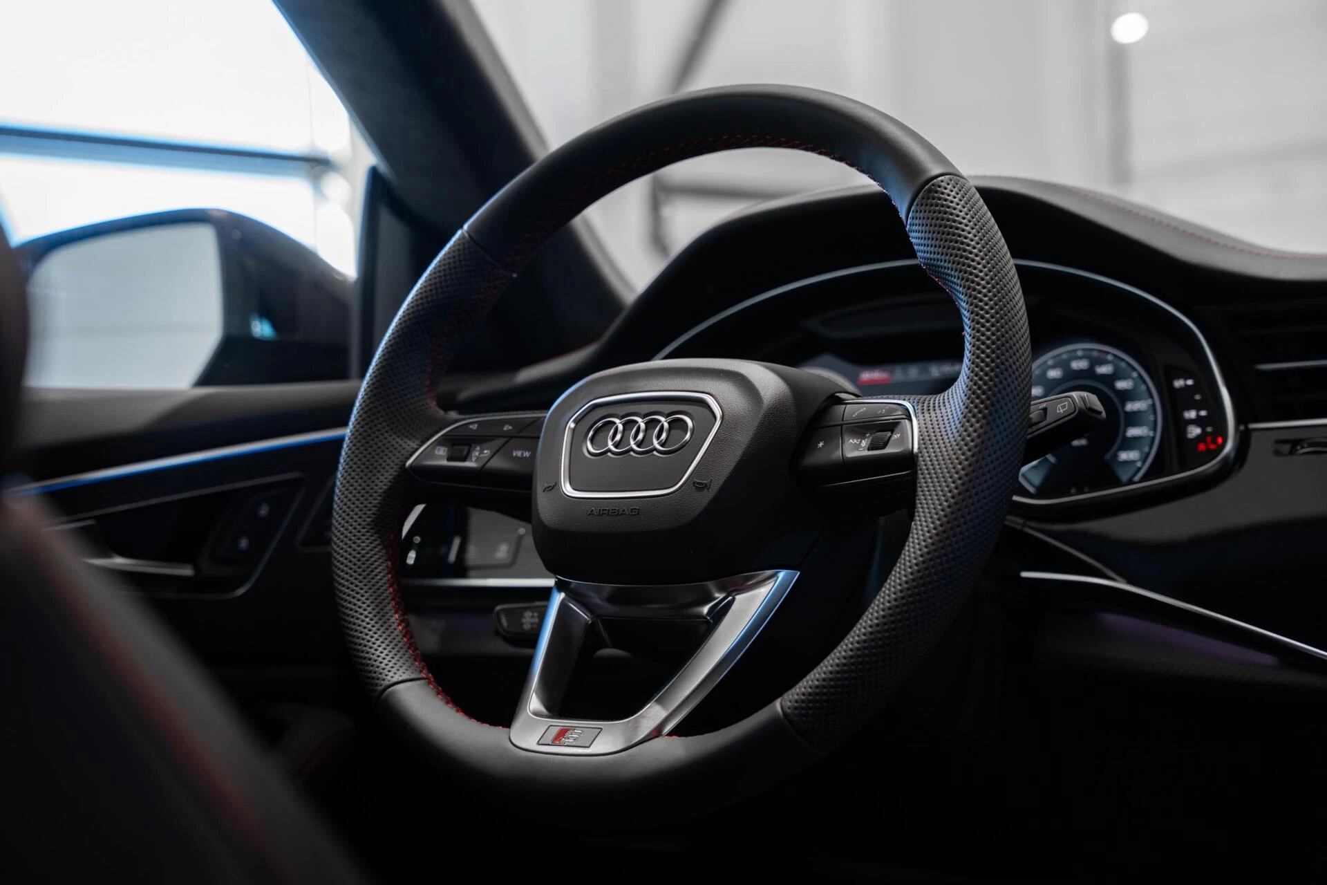 Hoofdafbeelding Audi Q8