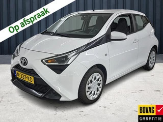Toyota Aygo 1.0 VVT-i x-play (73 PK) !-Eig. & Dealer-Onderh. BOVAG-Garantie. NL-Auto. Navigatie/Apple-Carplay/Android-Auto, Achteruitrijcamera, Airco, Privacy-Glas