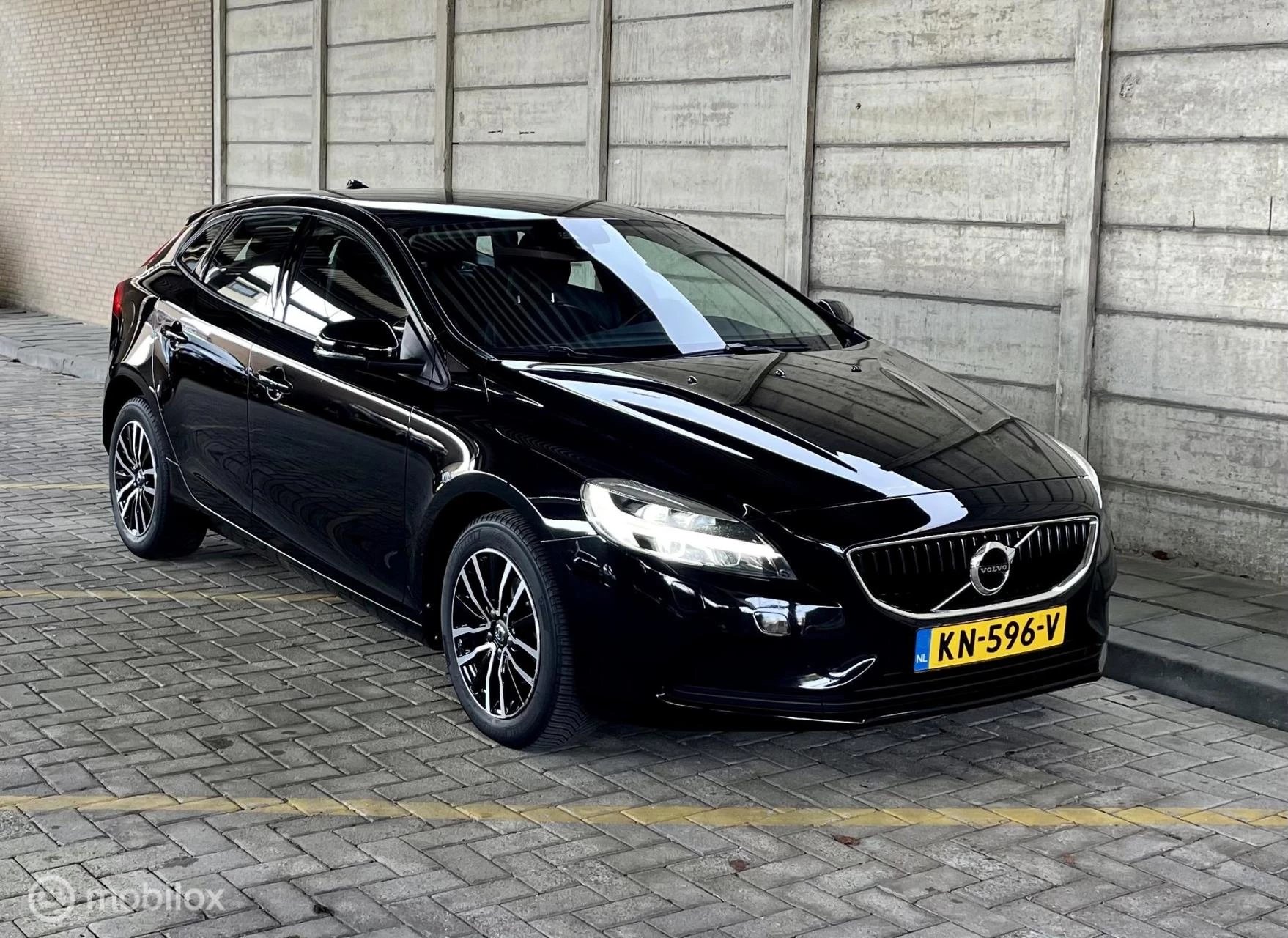 Hoofdafbeelding Volvo V40