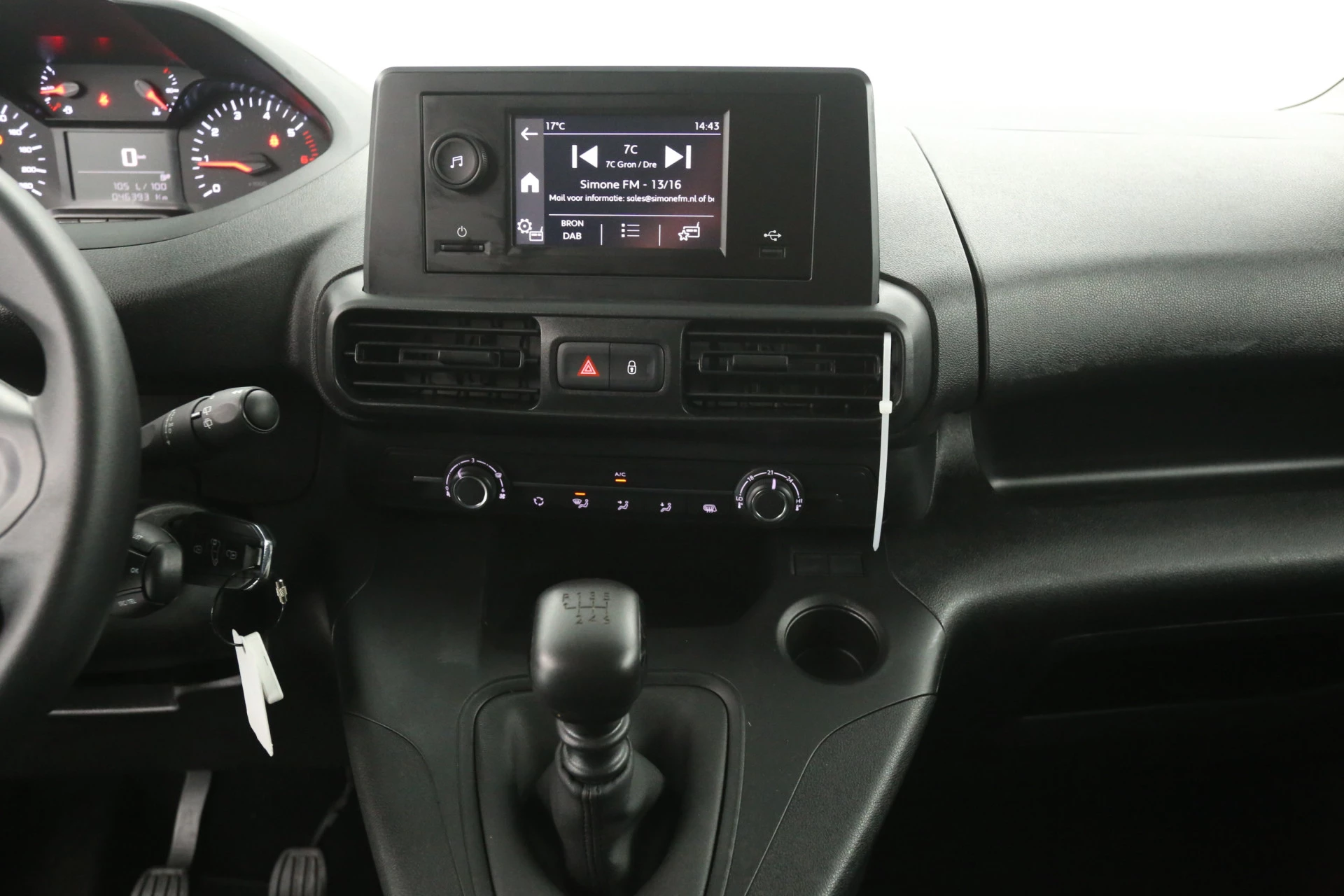Hoofdafbeelding Peugeot Partner