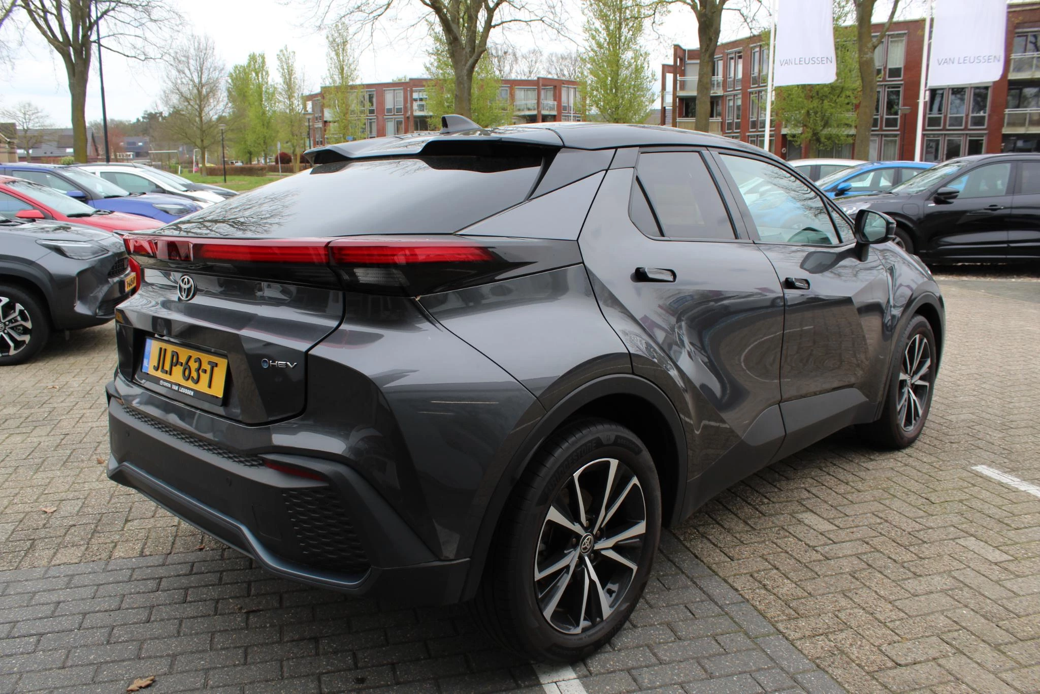 Hoofdafbeelding Toyota C-HR