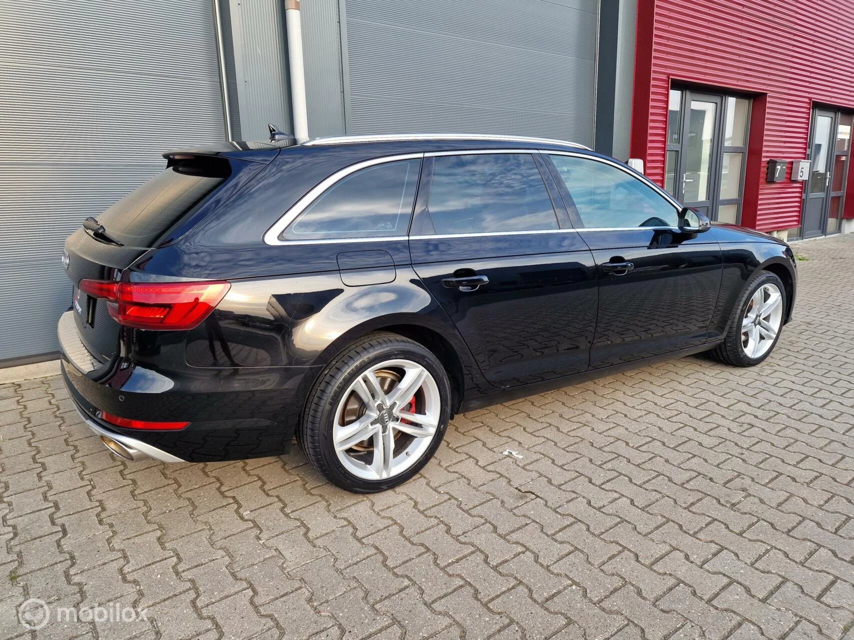 Hoofdafbeelding Audi A4