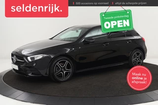 Mercedes-Benz A-klasse 250e AMG Night | Carplay | Stoelverwarming |  Camera | Leder/Alcantara | Full LED | Sfeerverlichting | Park Assist | Navigatie