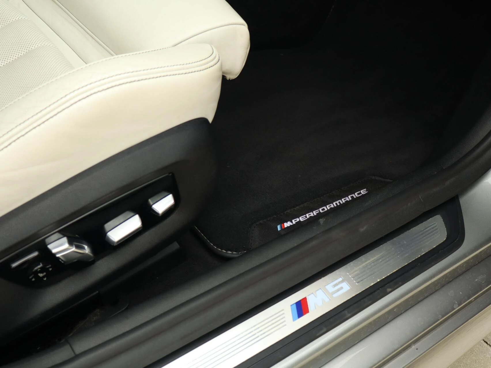 Hoofdafbeelding BMW M5