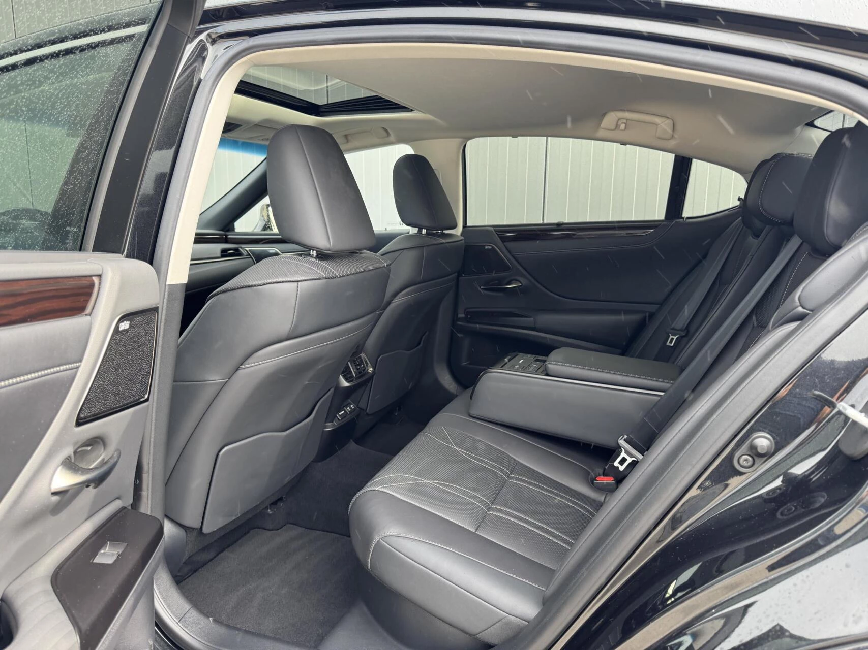 Hoofdafbeelding Lexus ES