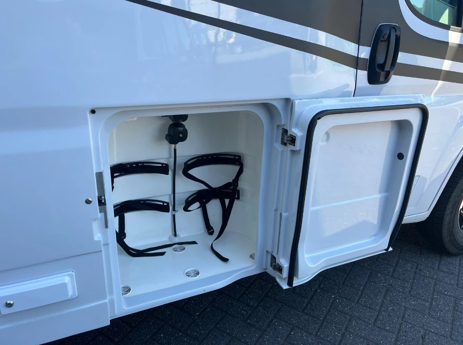 Hoofdafbeelding Wingamm Oasi 540 Black Edition