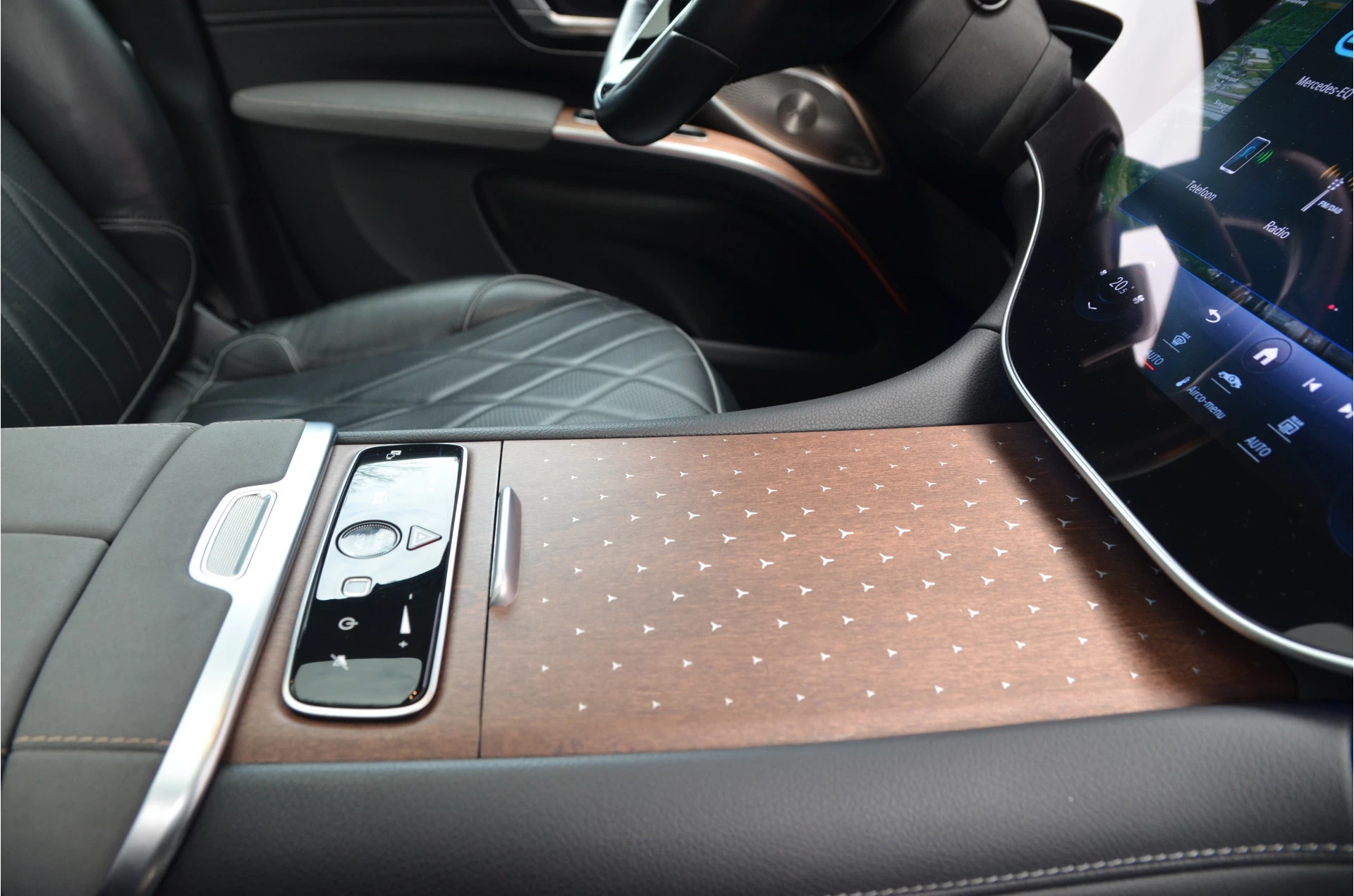 Hoofdafbeelding Mercedes-Benz EQS