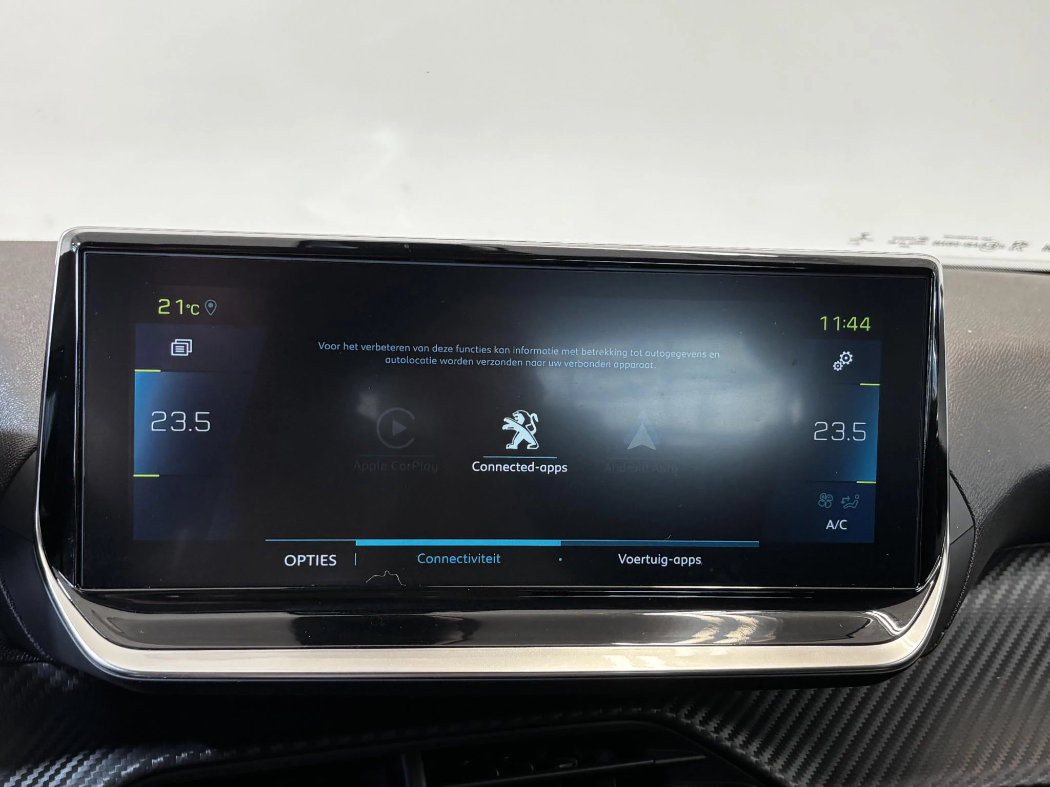 Hoofdafbeelding Peugeot e-2008