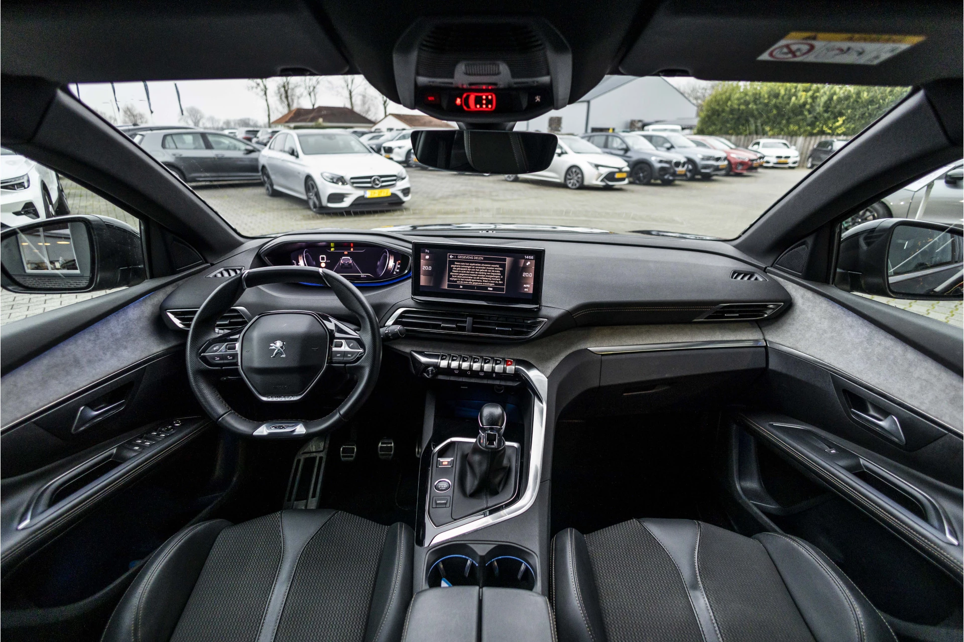 Hoofdafbeelding Peugeot 5008