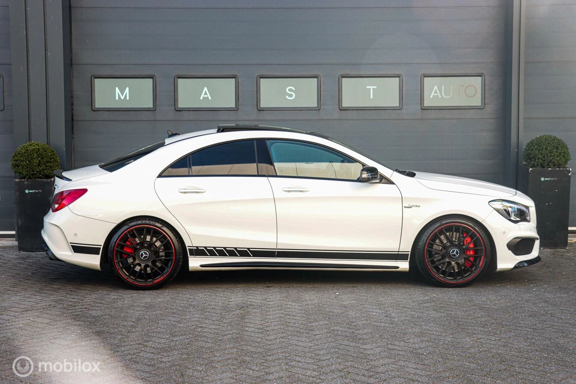 Hoofdafbeelding Mercedes-Benz CLA