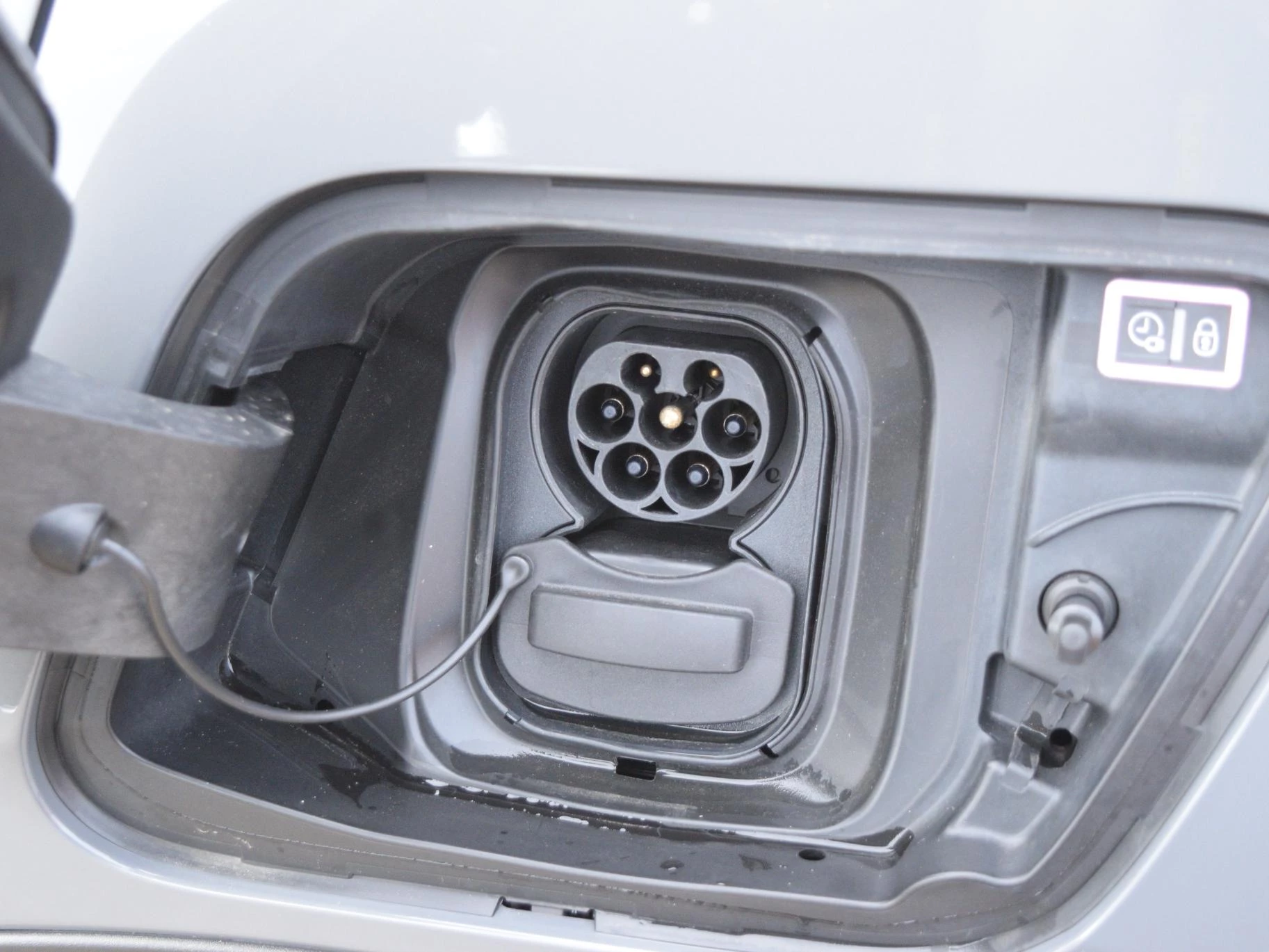 Hoofdafbeelding Peugeot e-2008