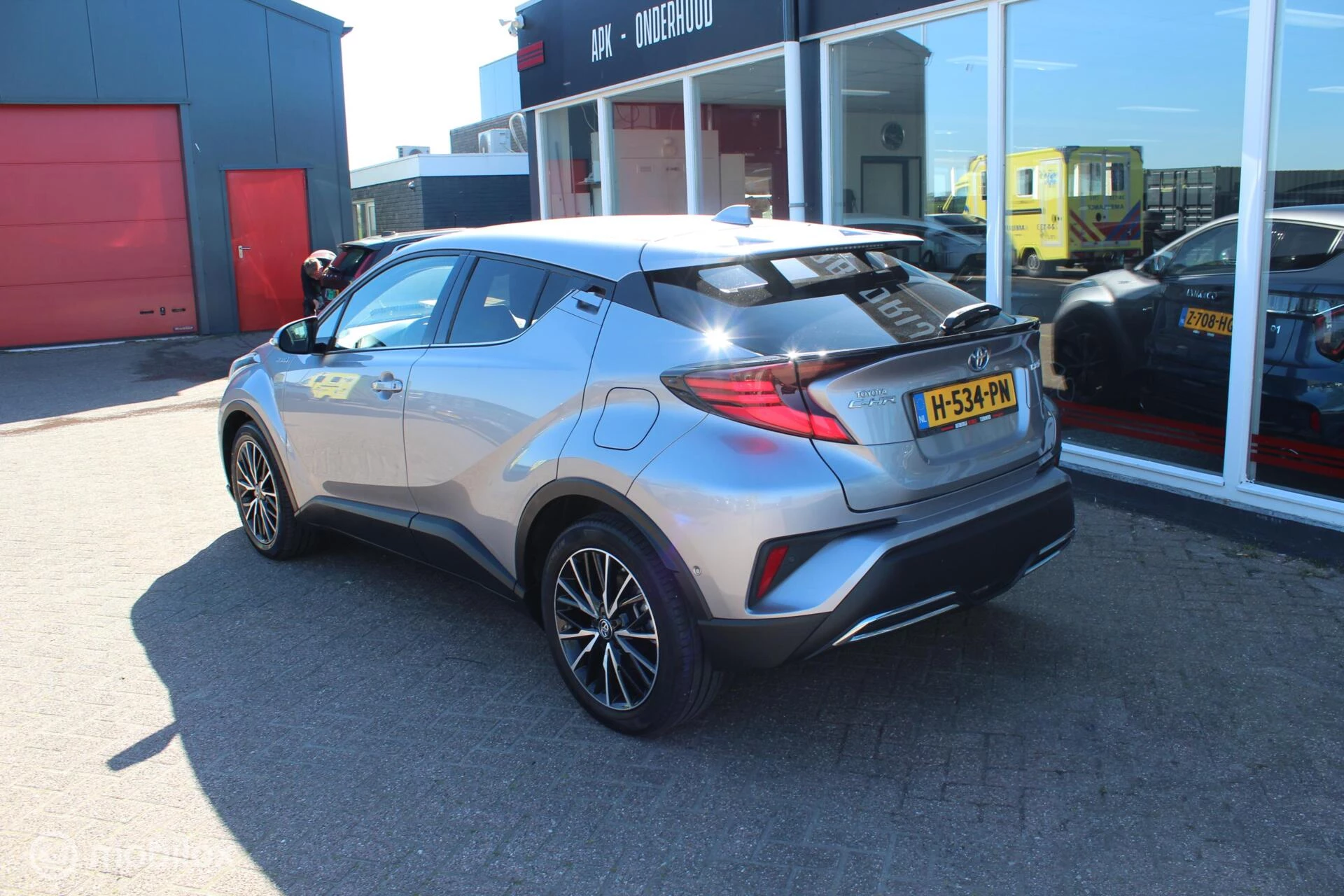 Hoofdafbeelding Toyota C-HR