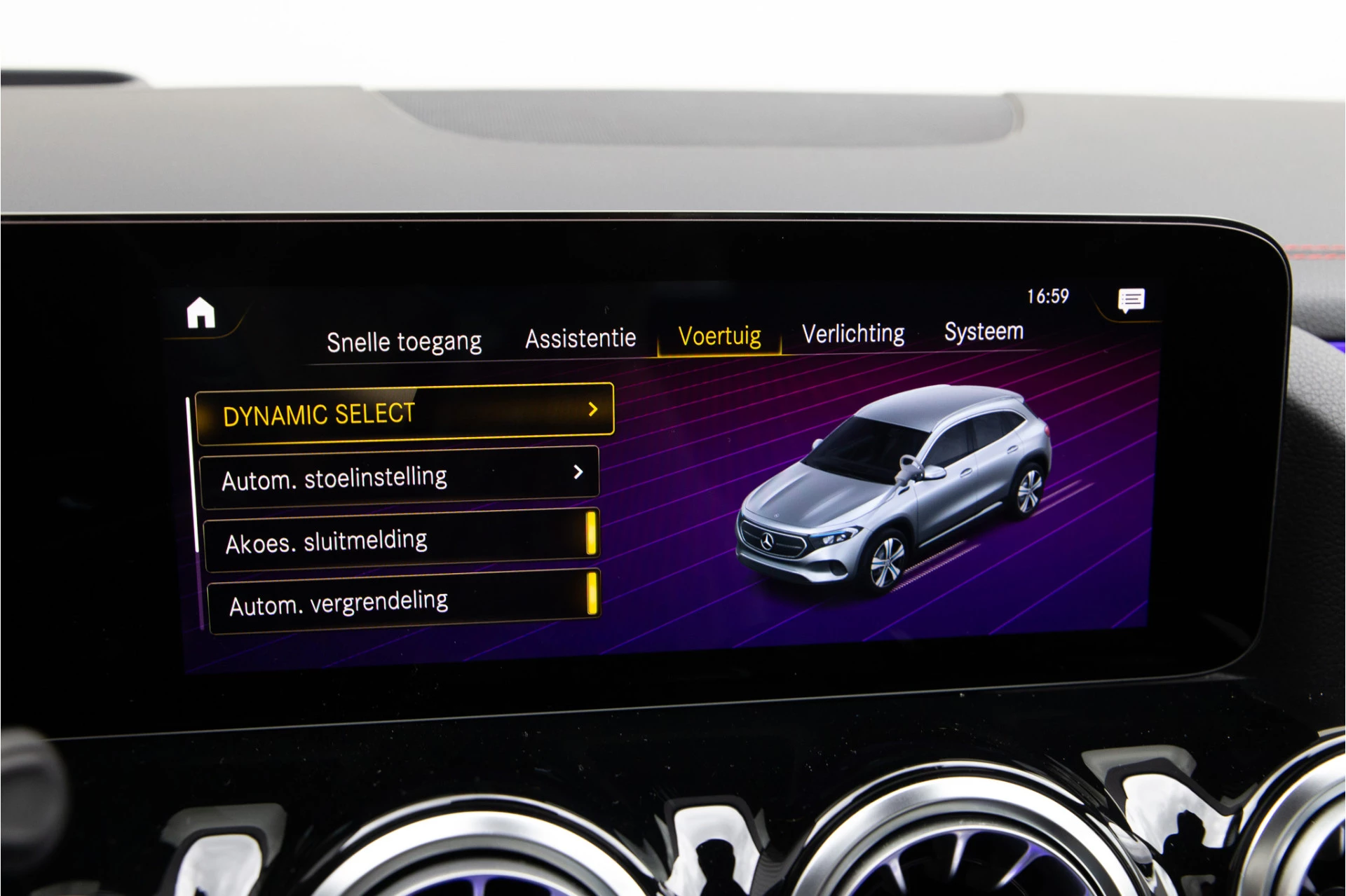 Hoofdafbeelding Mercedes-Benz EQA
