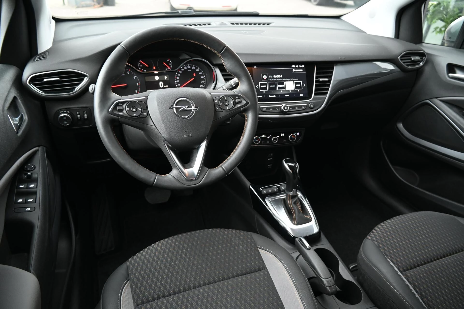 Hoofdafbeelding Opel Crossland X
