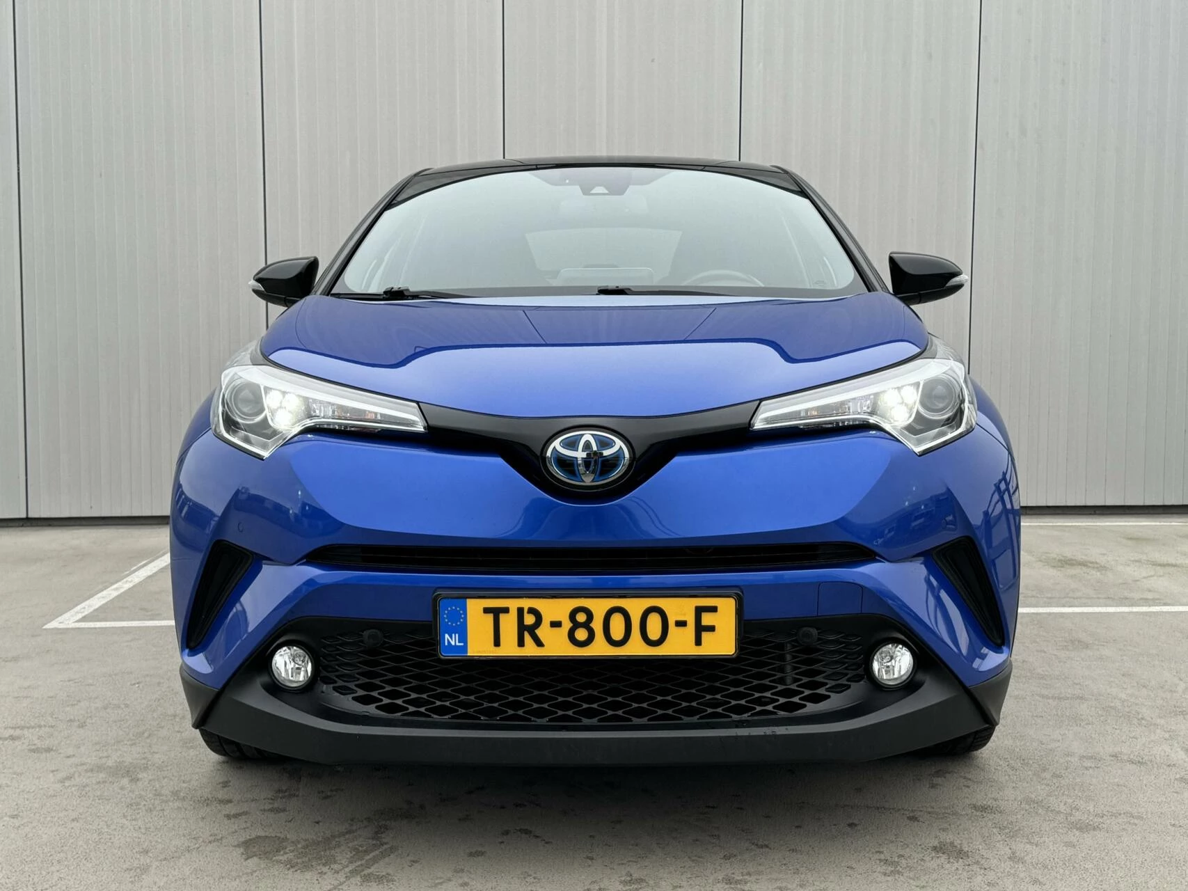 Hoofdafbeelding Toyota C-HR