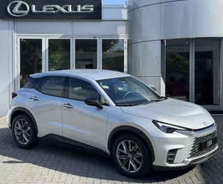 Lexus LBX Elegant 2WD TECH PACK STOELVERW STUURVERW BLIND-SPOT KEY-LESS