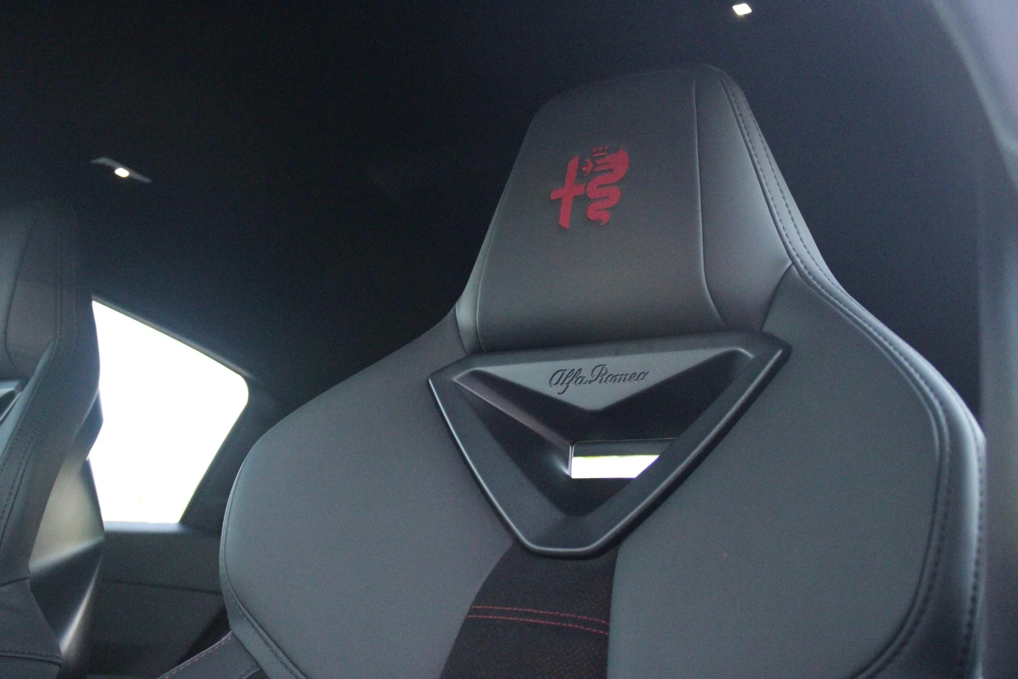 Hoofdafbeelding Alfa Romeo Junior