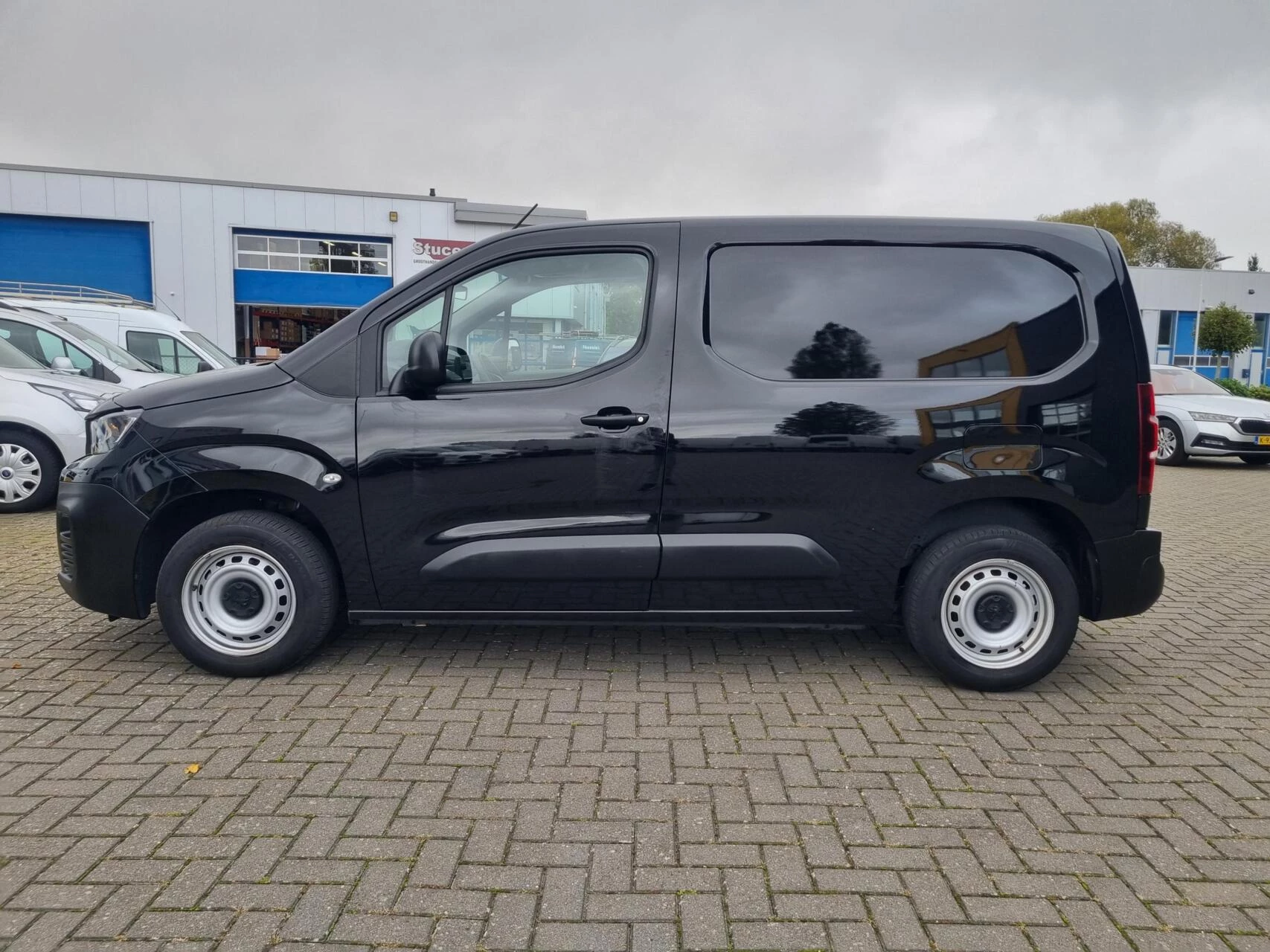 Hoofdafbeelding Peugeot Partner