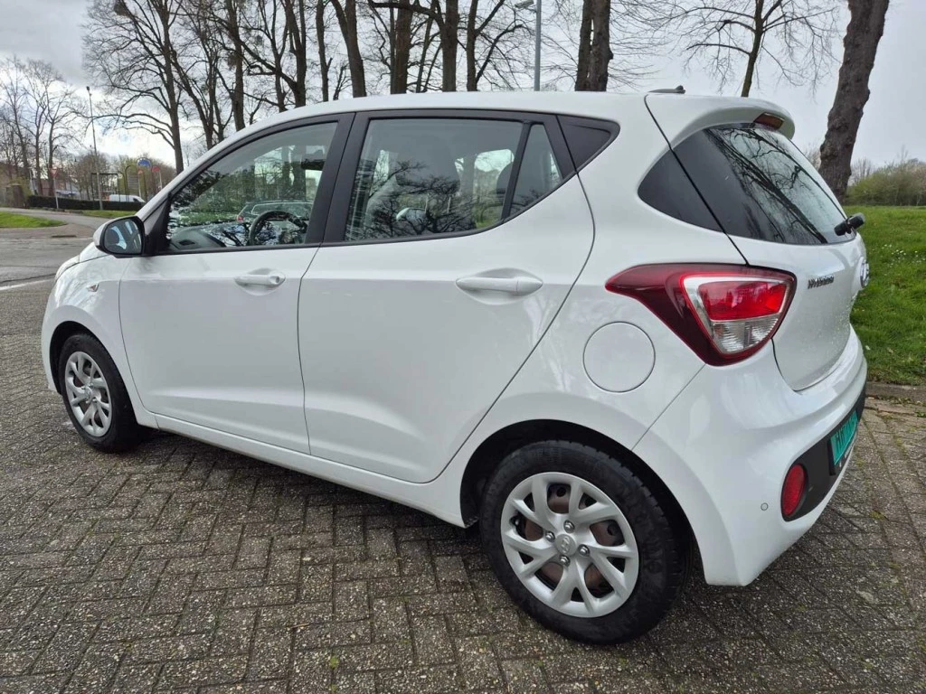Hoofdafbeelding Hyundai i10