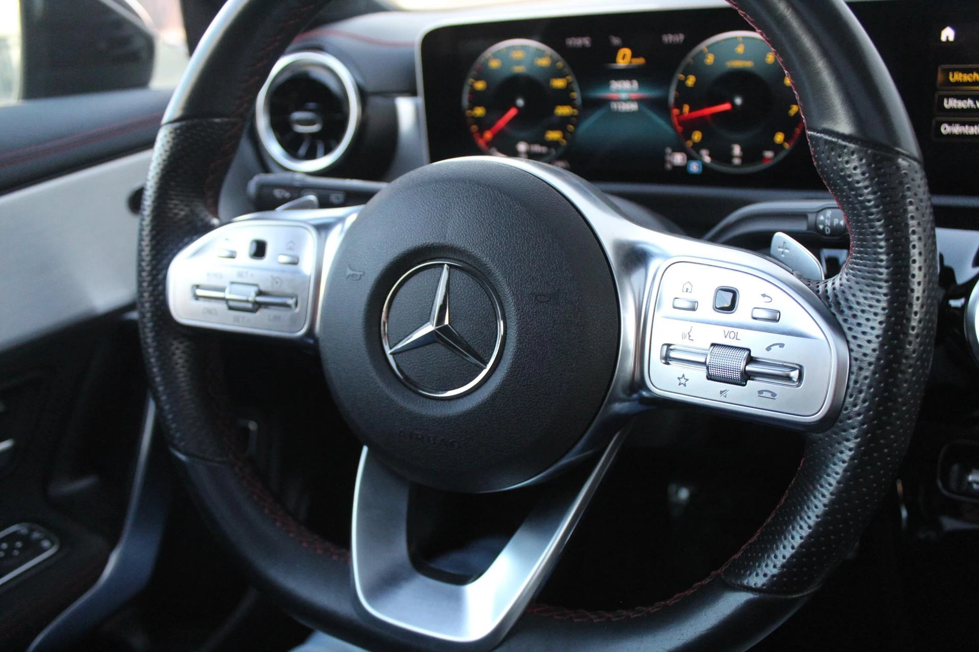 Hoofdafbeelding Mercedes-Benz CLA