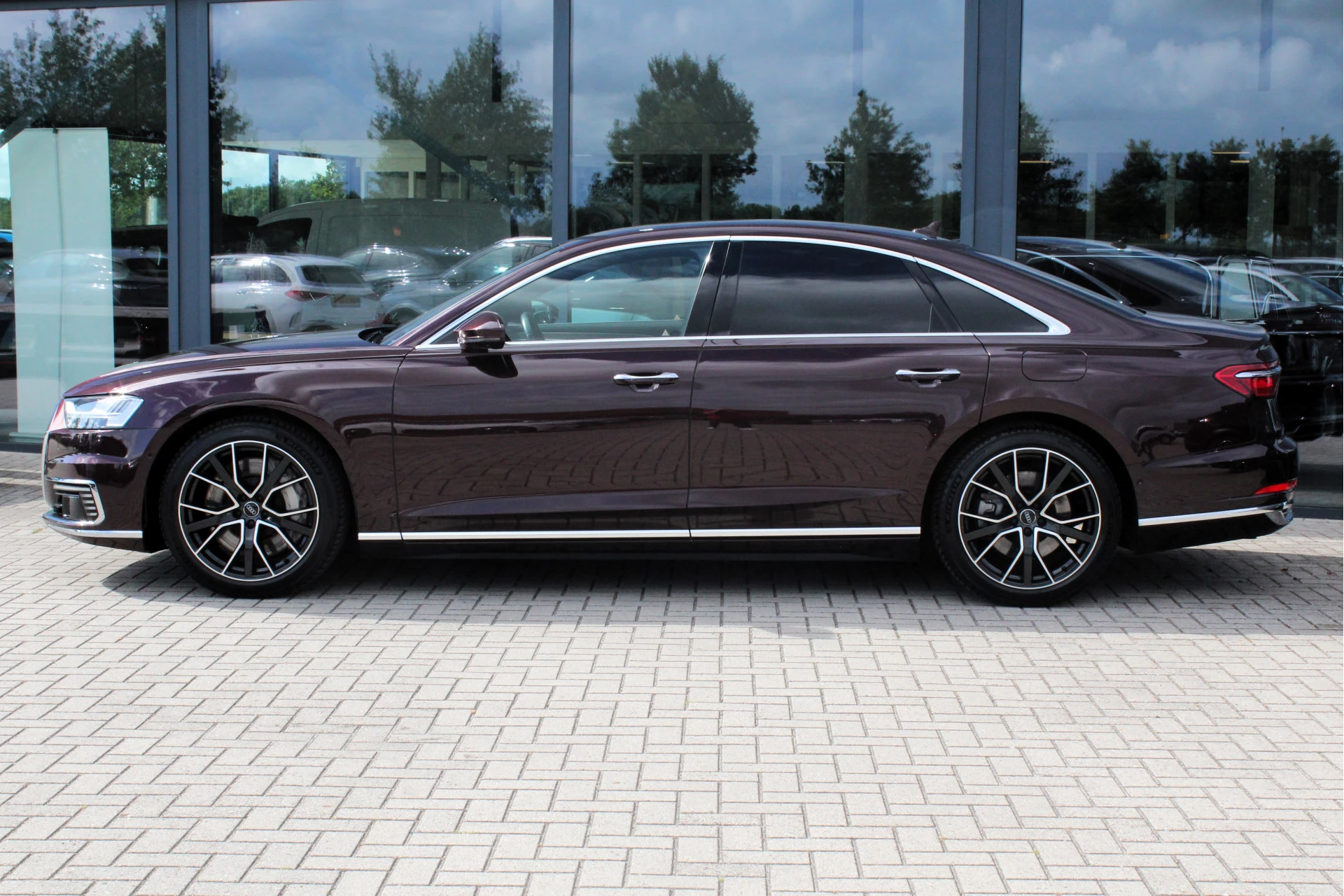 Hoofdafbeelding Audi A8