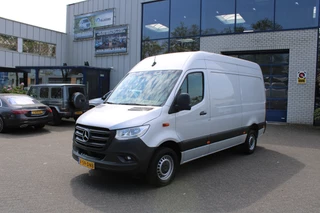 Mercedes-Benz Sprinter 317 CDI L2H2 RWD MBUX met navigatie 360 graden camera en parkeersensoren, Geveerde stoel, Etc.