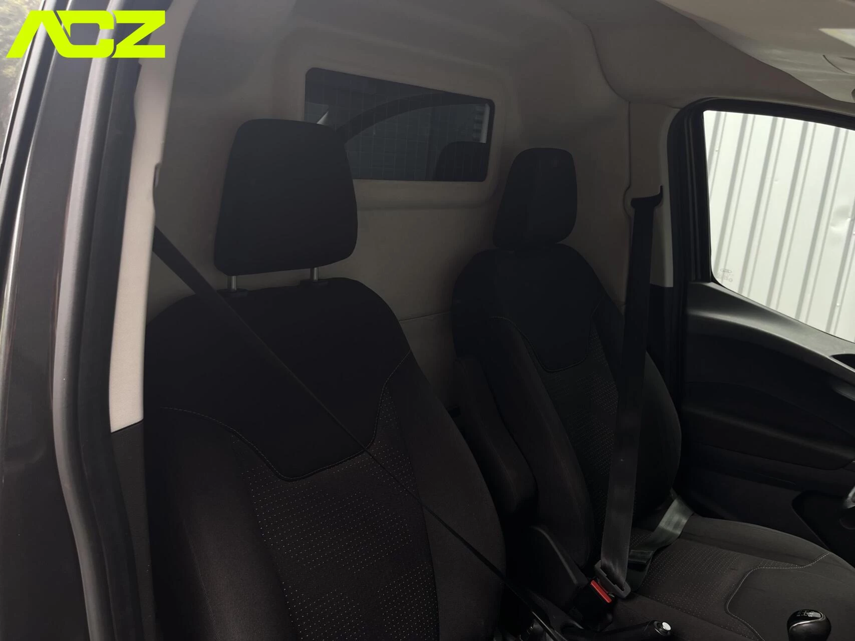 Hoofdafbeelding Ford Transit Courier