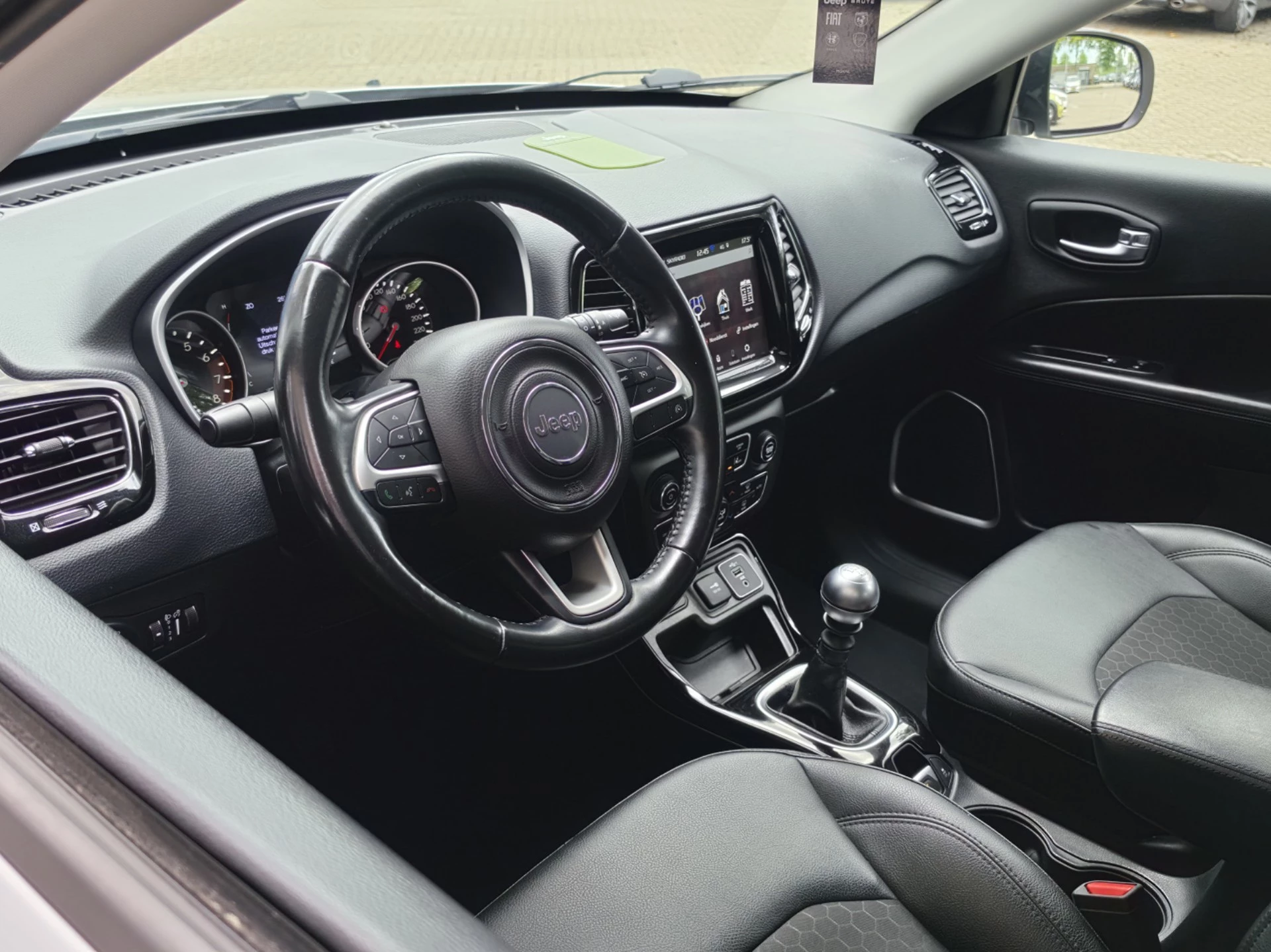 Hoofdafbeelding Jeep Compass