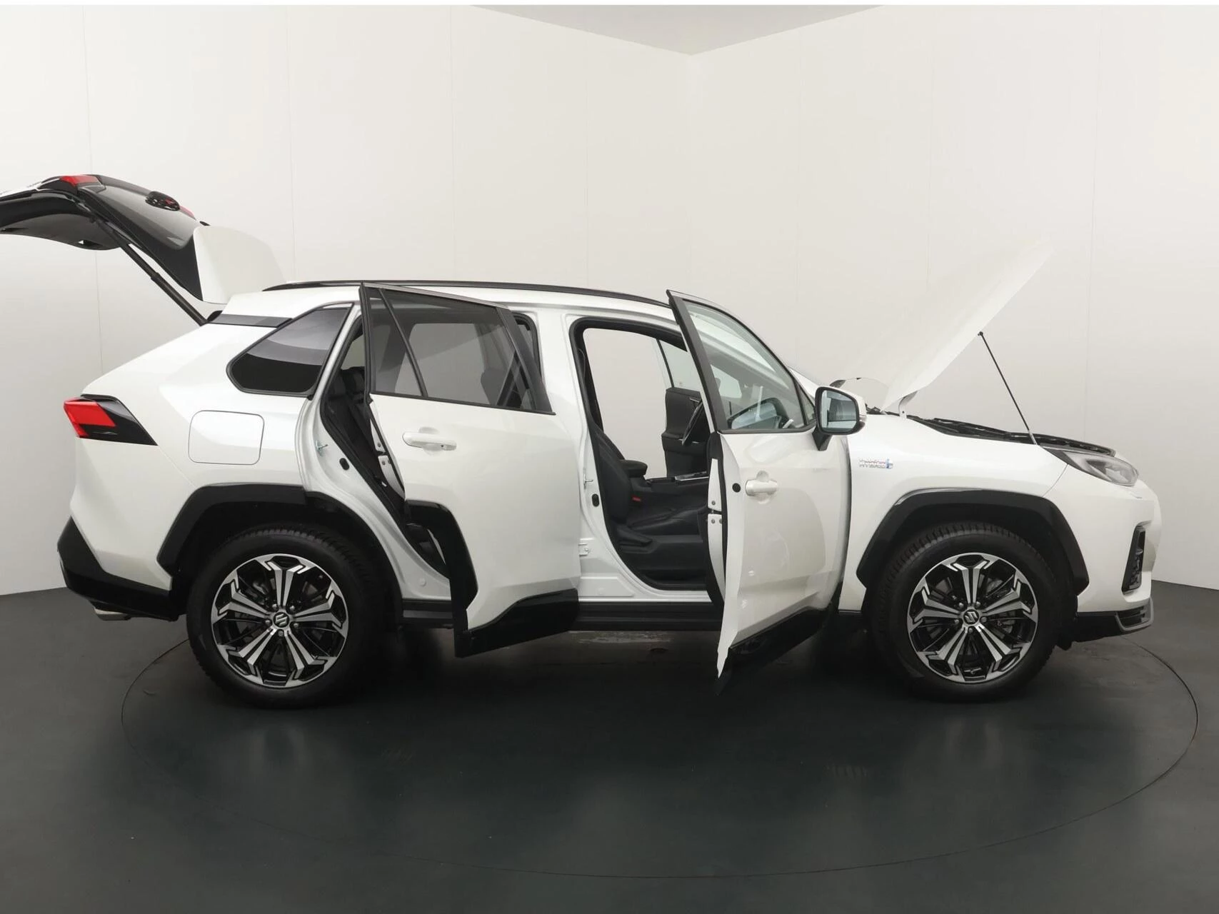 Hoofdafbeelding Suzuki Across