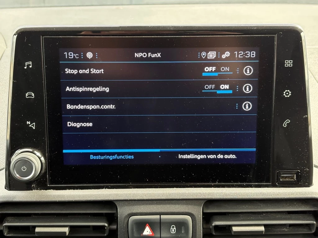 Hoofdafbeelding Peugeot Partner