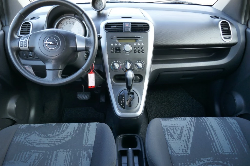 Hoofdafbeelding Opel Agila