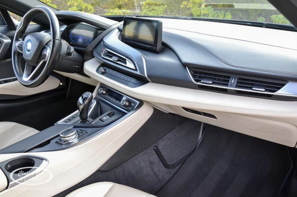 Hoofdafbeelding BMW i8