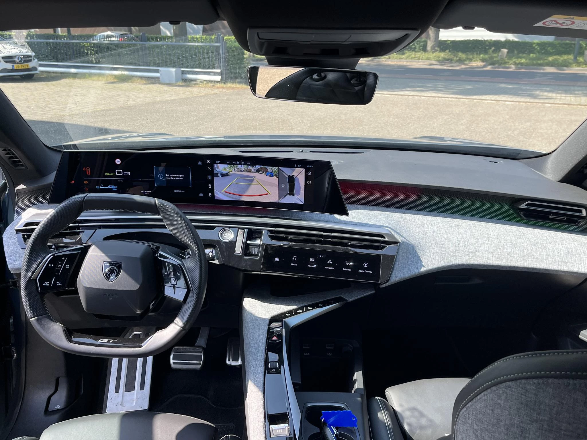 Hoofdafbeelding Peugeot e-5008