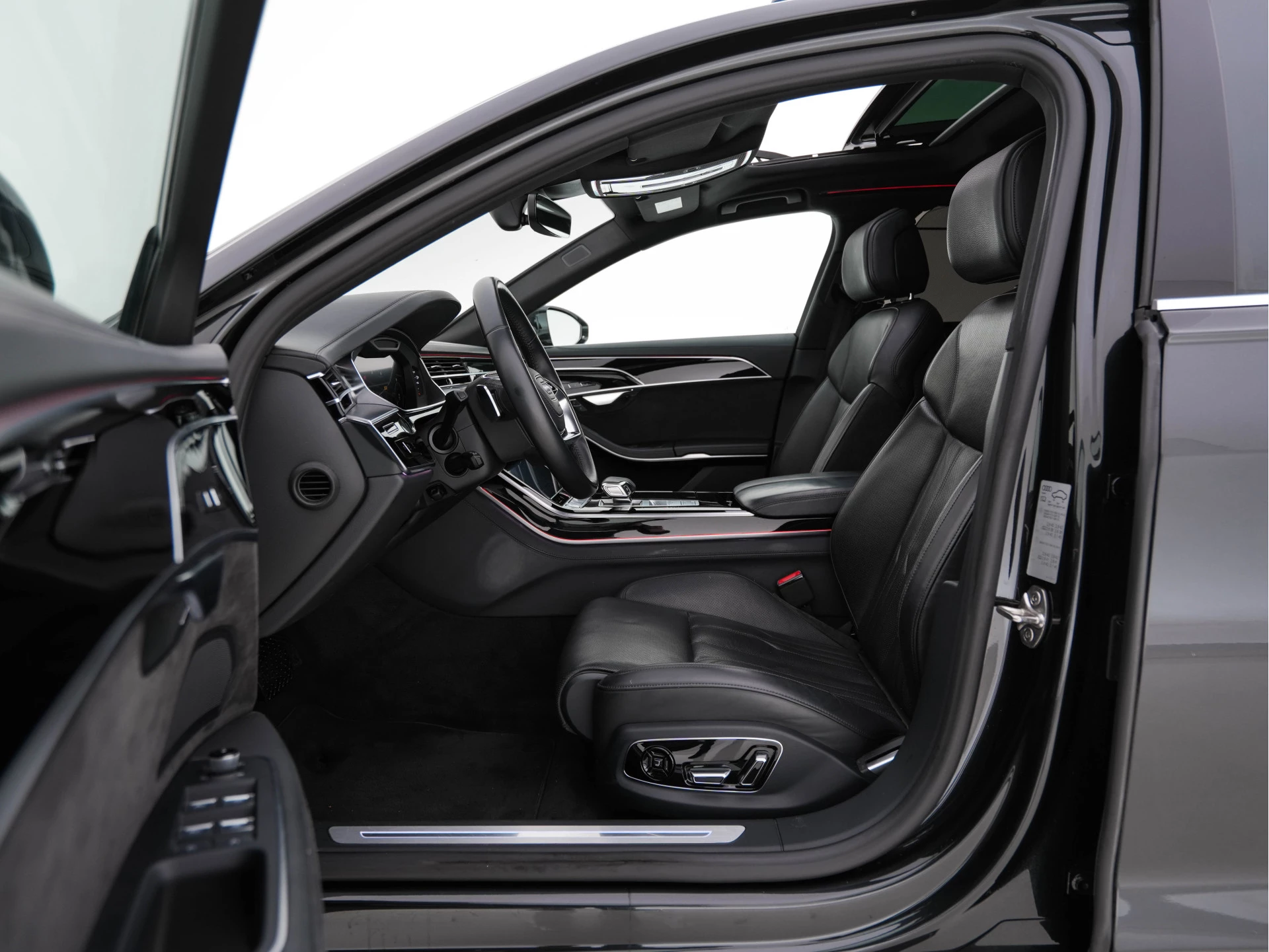 Hoofdafbeelding Audi A8