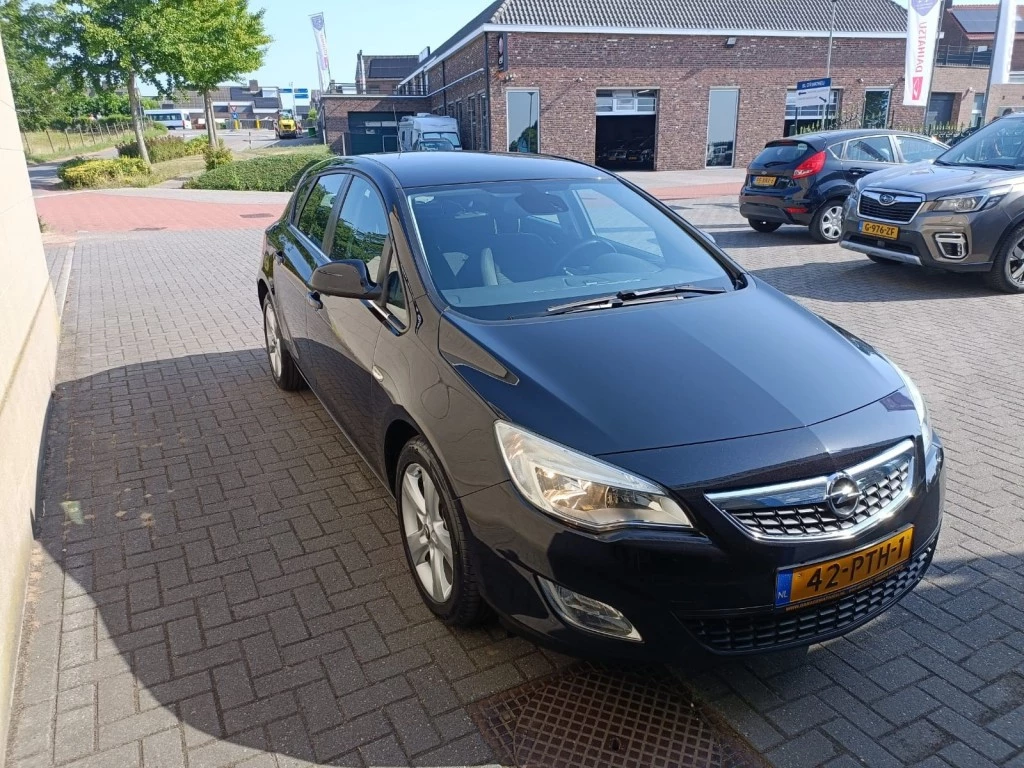 Hoofdafbeelding Opel Astra
