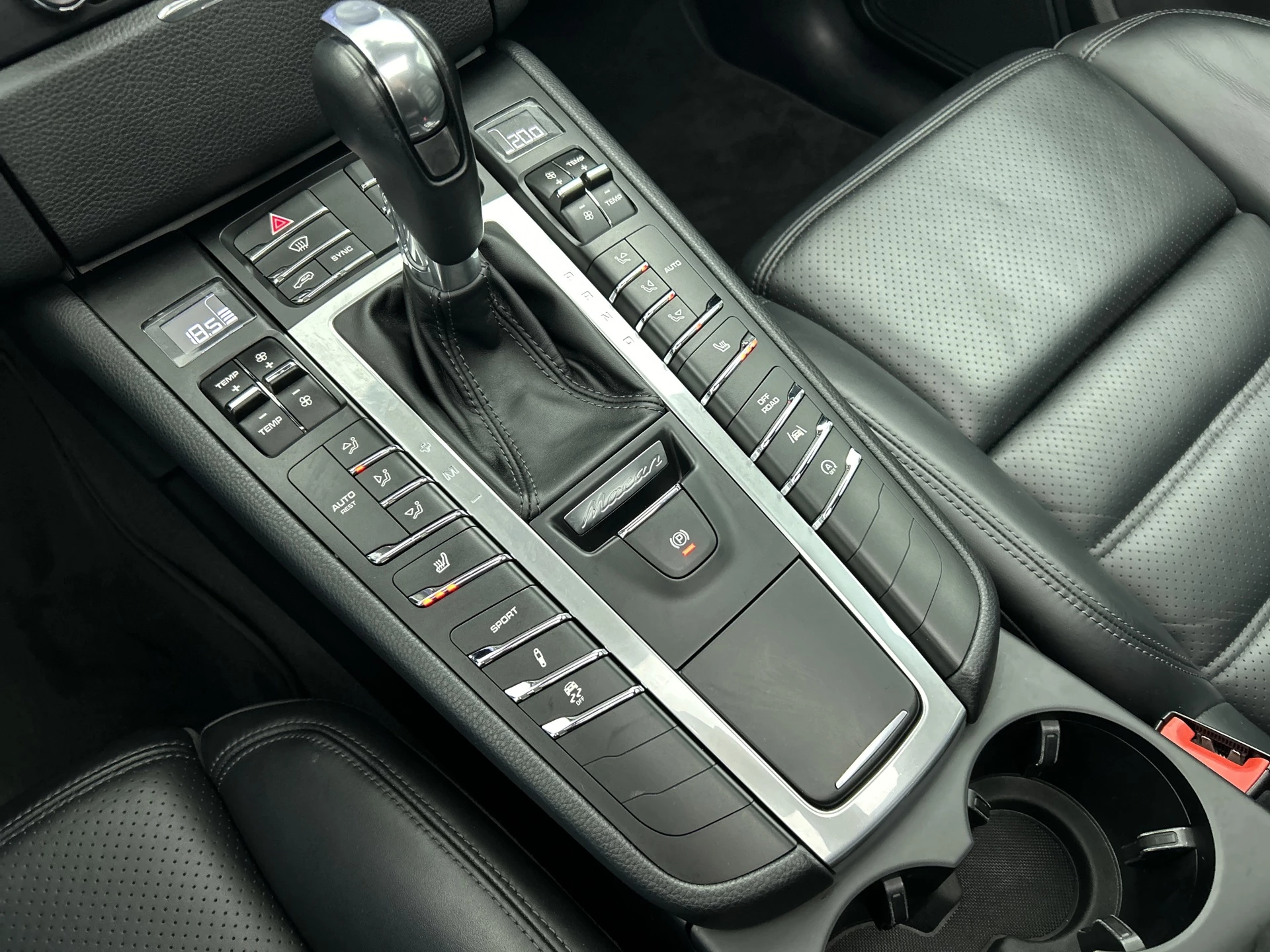 Hoofdafbeelding Porsche Macan