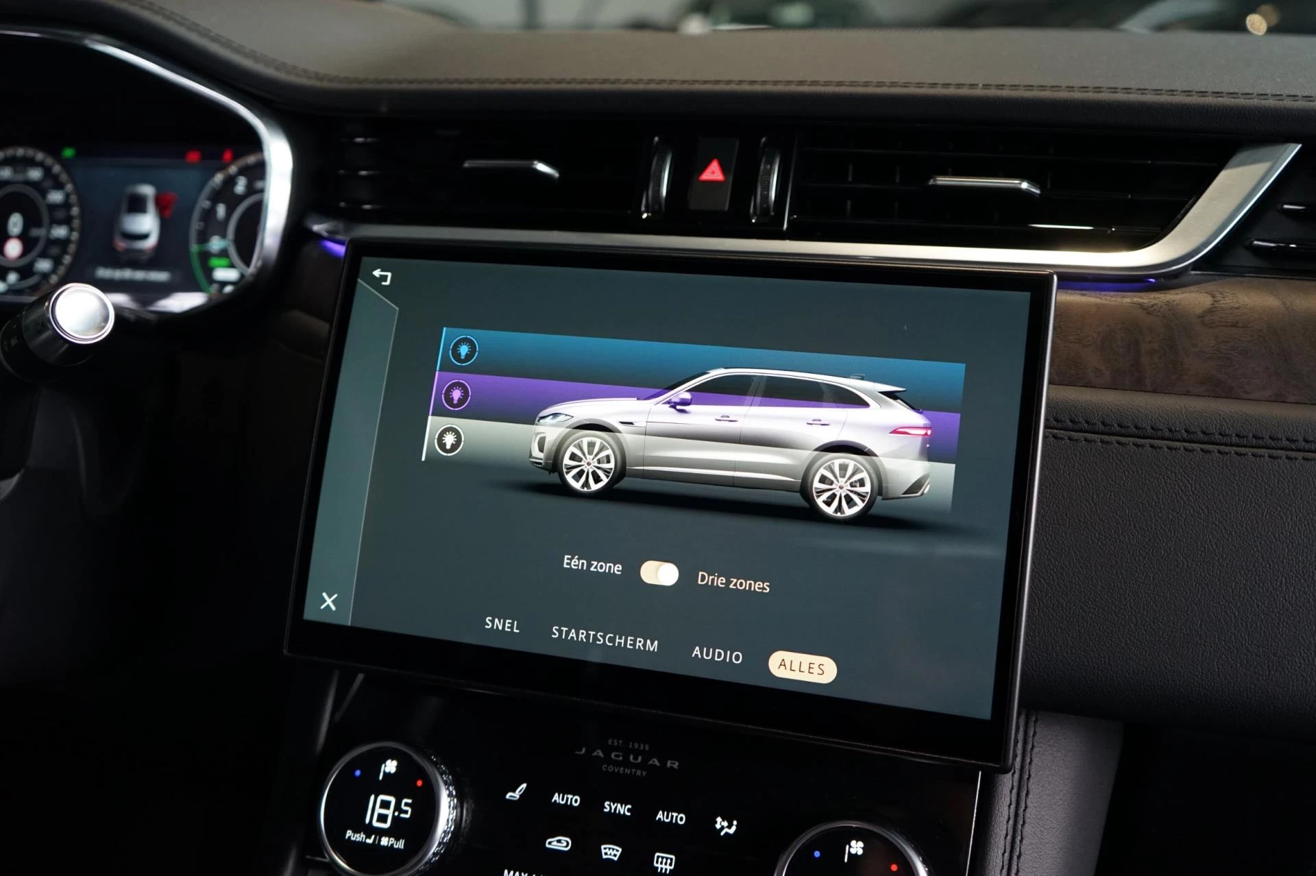 Hoofdafbeelding Jaguar F-PACE