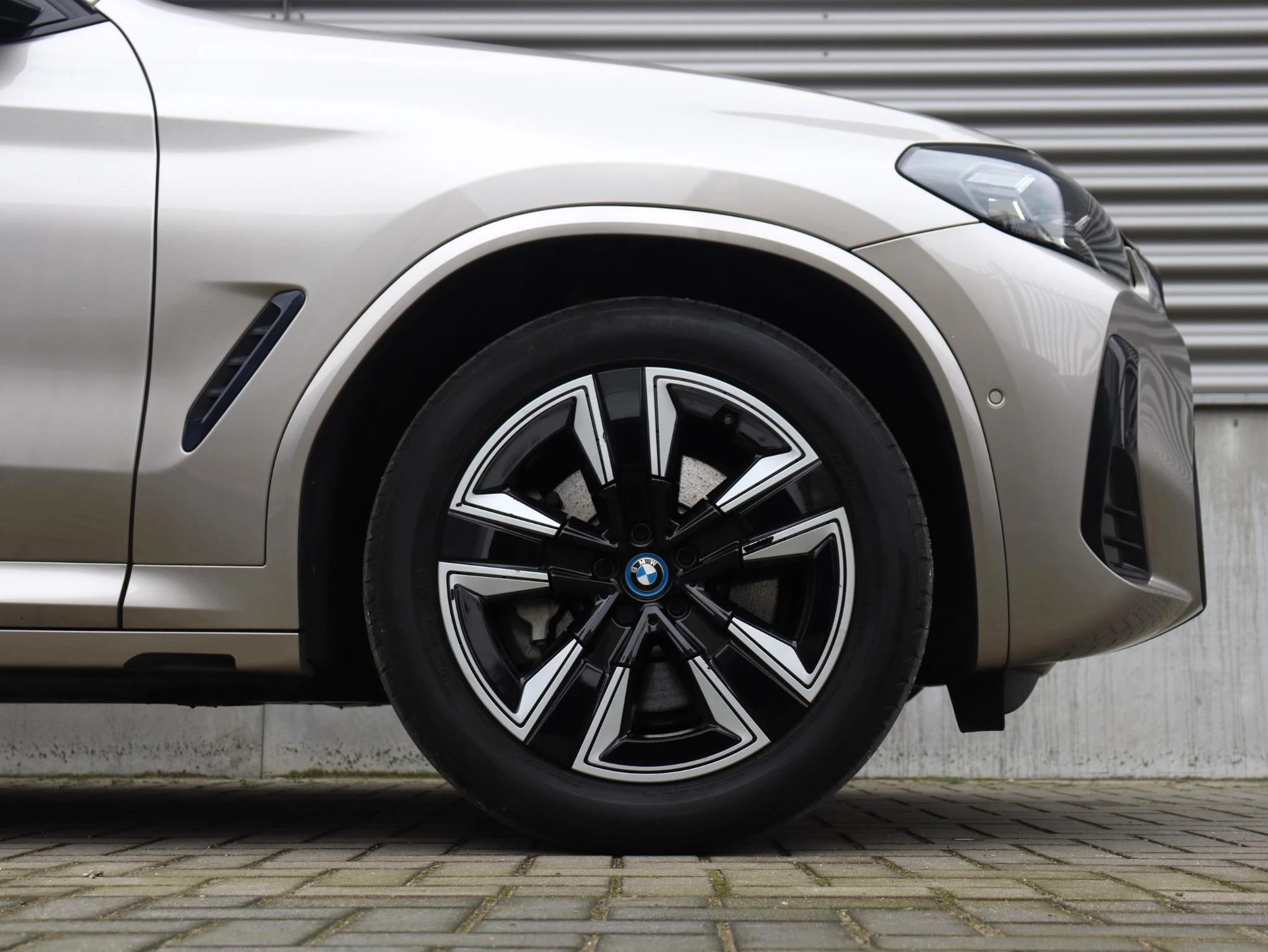 Hoofdafbeelding BMW iX3