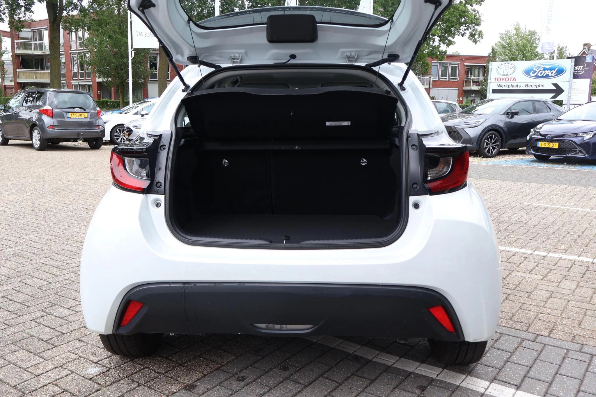 Hoofdafbeelding Toyota Yaris