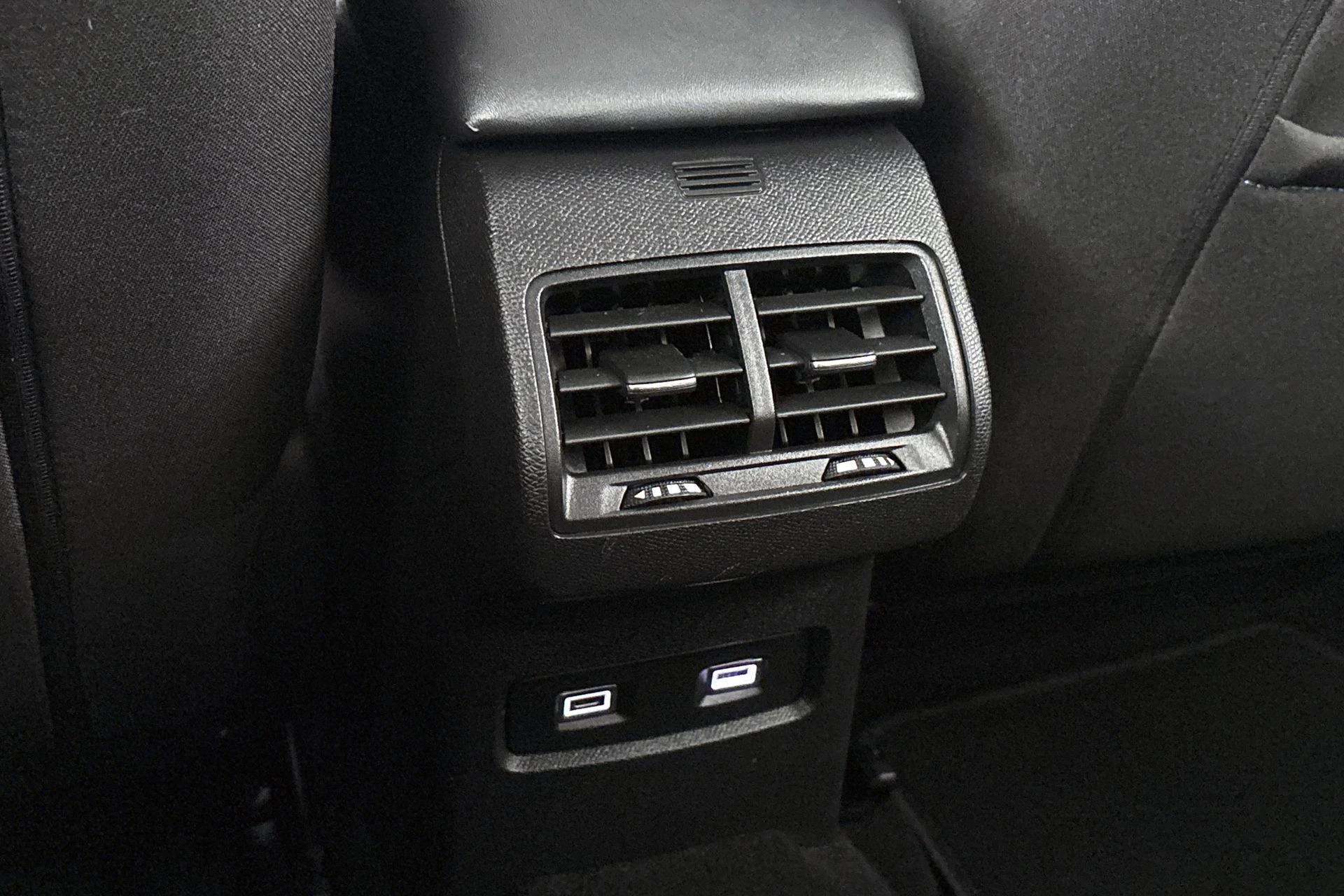 Hoofdafbeelding Citroën ë-C4